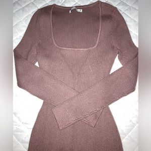 🆕 NWOT, Abercrombie & Fitch Long-Sleeve Ribbed Square Neck Bodysuit, Size M
